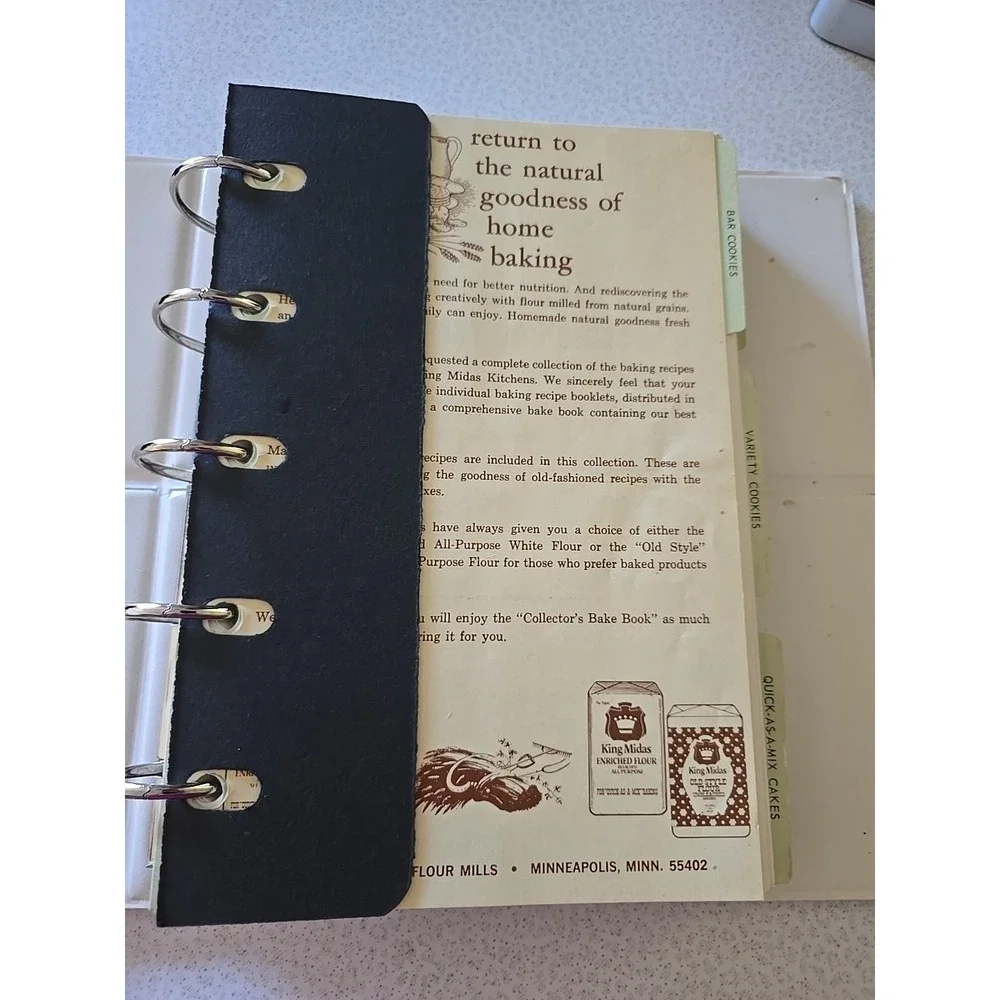 Collectors Bake Book Occident/King Midas Peavey Company Binder Cookbook‎